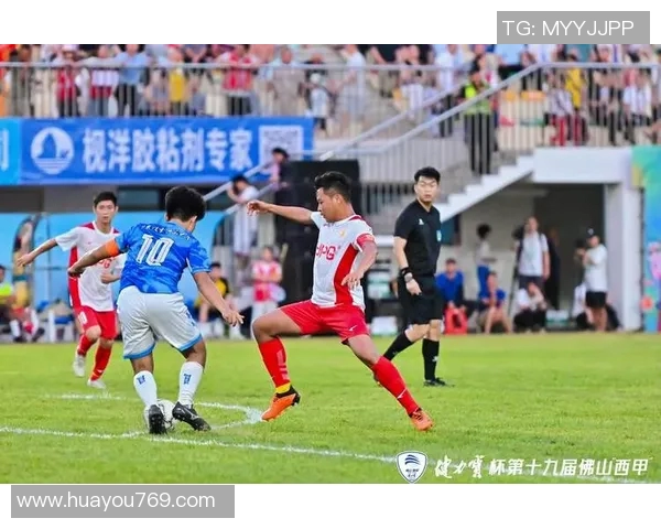 《足球星期天：中央5频道带你纵览全球足球盛宴与精彩赛事》